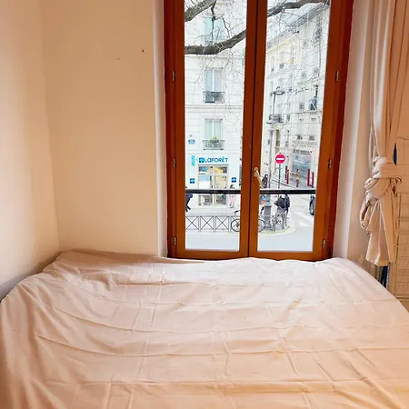 Exquisite Near Jean Moulin Museum Couche *